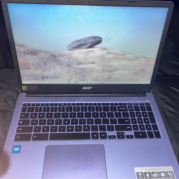Acer Gray Laptop 15.6-inch Display Modern Design